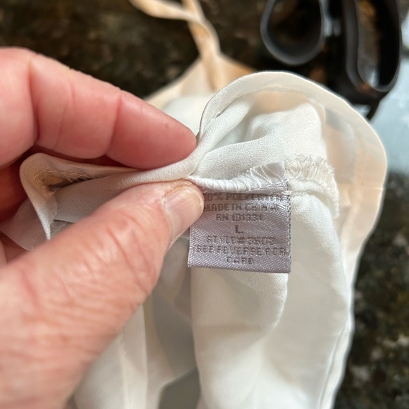 Charlotte Russe sequined flowy cropped tank. Lightweight. Swing style. Size L - Picture 6 of 10